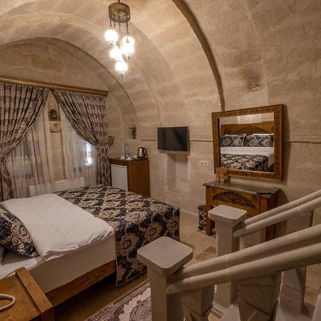 Underground Cave Suites Hotel Гьореме Екстериор снимка