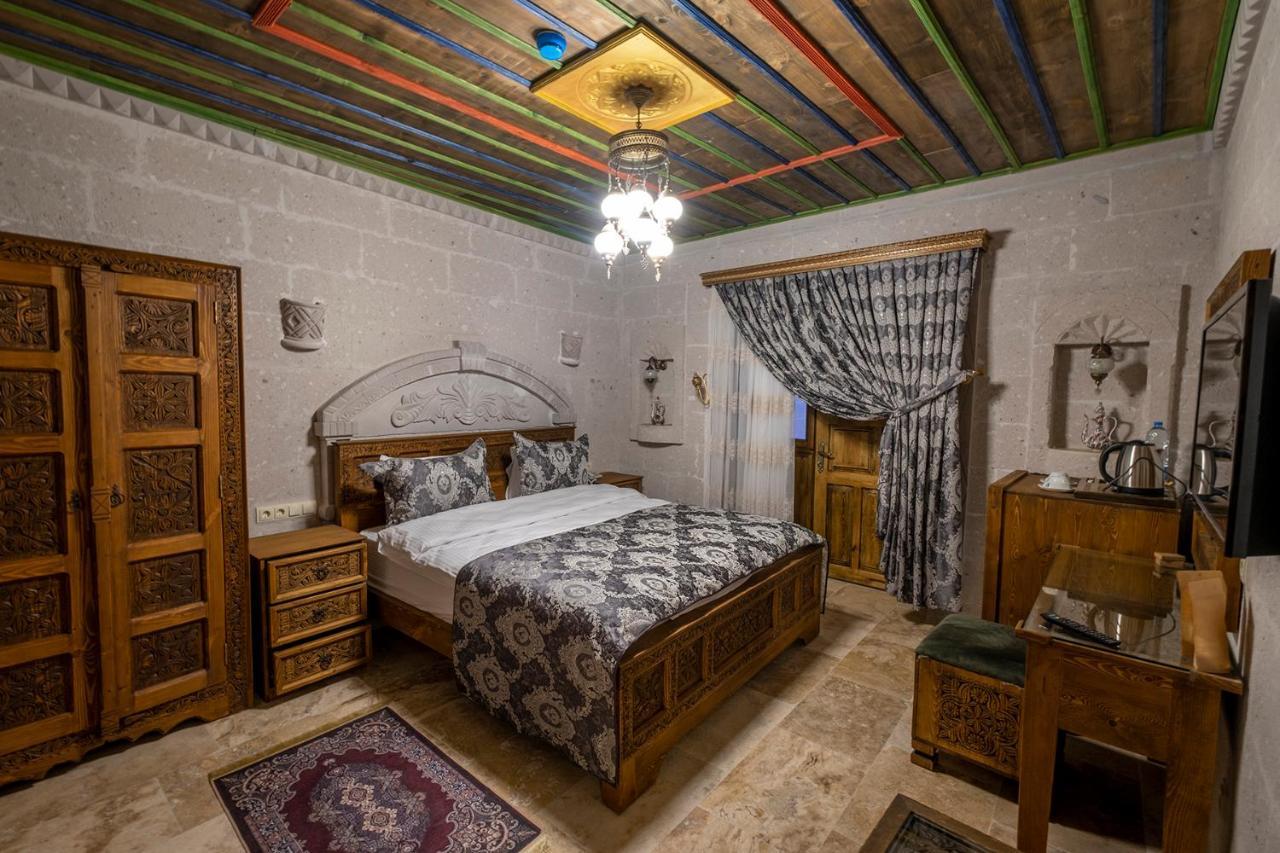 Underground Cave Suites Hotel Гьореме Екстериор снимка