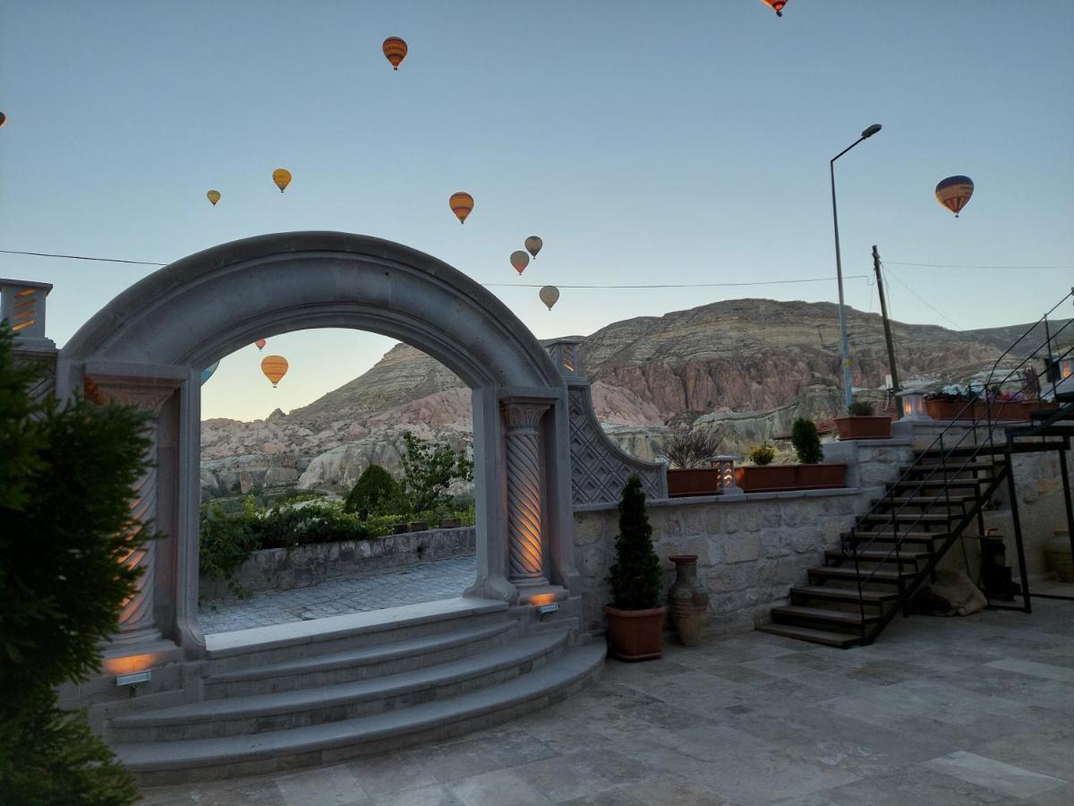 Underground Cave Suites Hotel Гьореме Екстериор снимка
