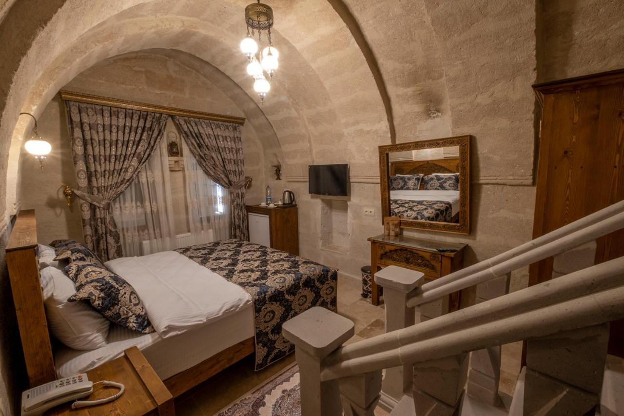 Underground Cave Suites Hotel Гьореме Екстериор снимка