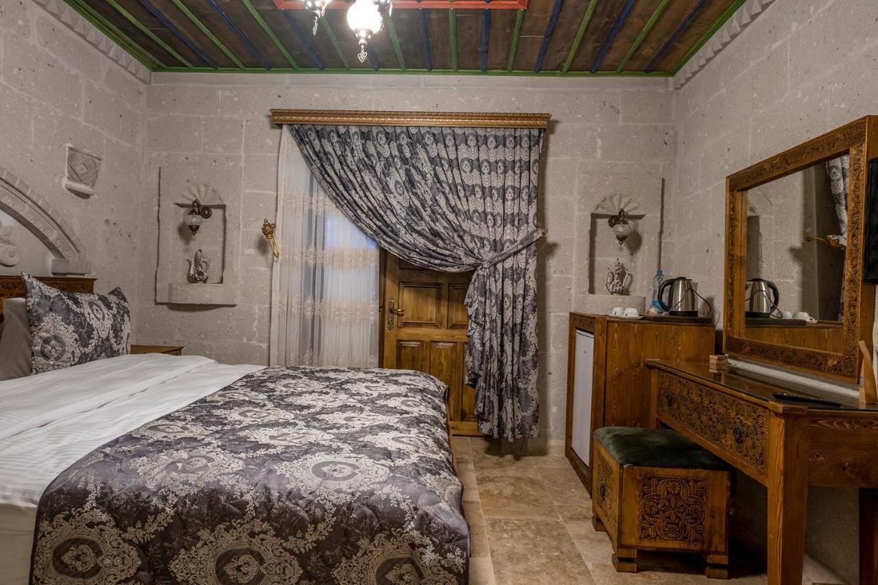 Underground Cave Suites Hotel Гьореме Екстериор снимка