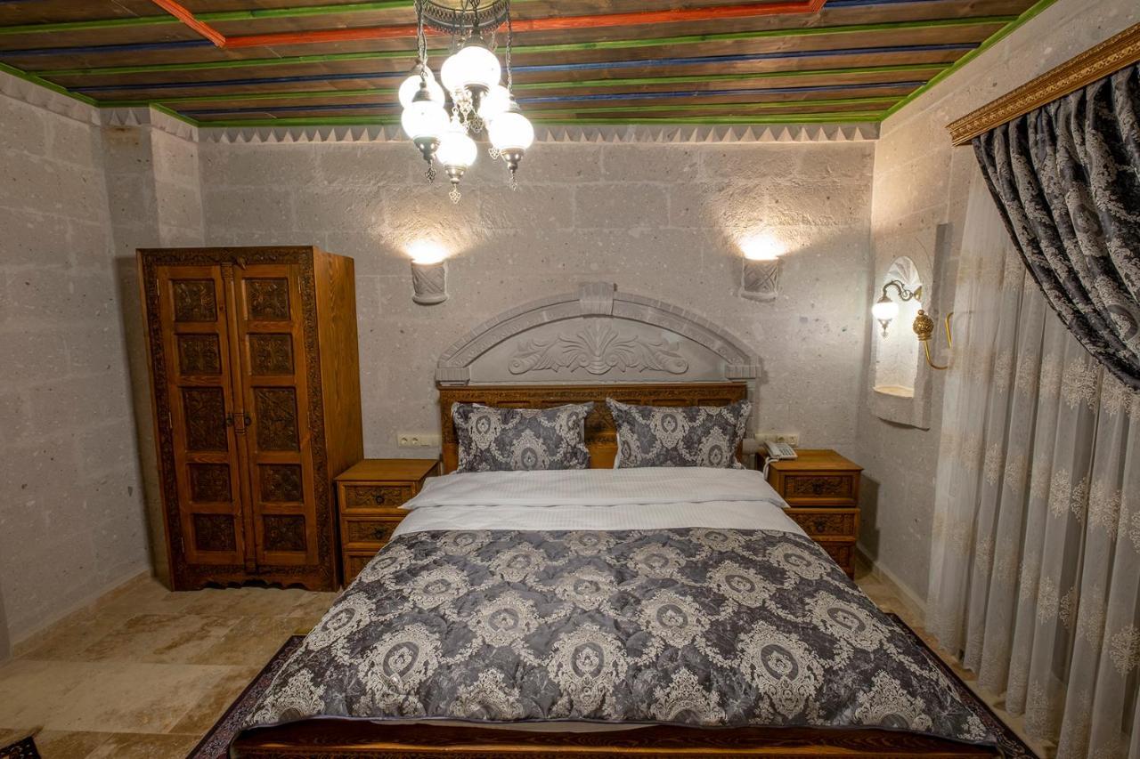 Underground Cave Suites Hotel Гьореме Екстериор снимка